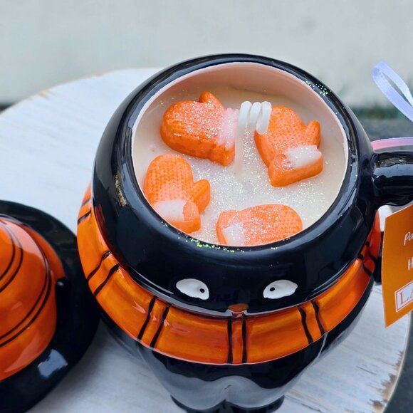 Holiday Candle ✦ Christmas Tree Scent ✦ Soy Wax in Black Cat Mug w/ Lid NWT - Picture 5 of 5